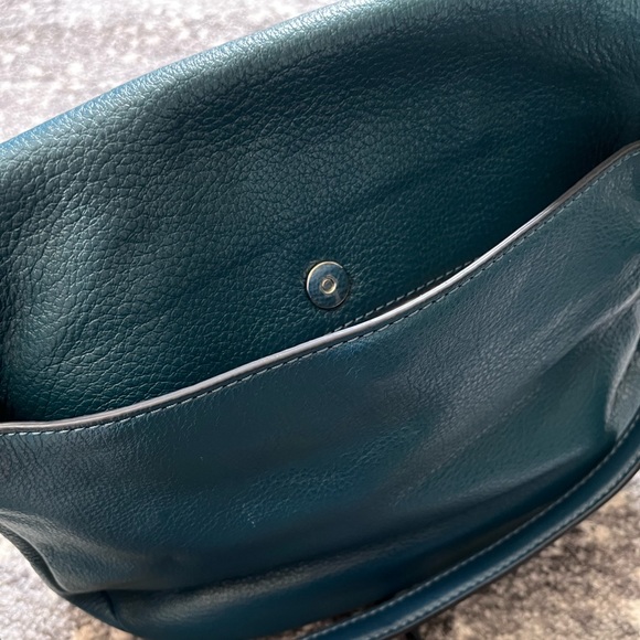 Michael Kors Crossbody - Picture 2 of 4